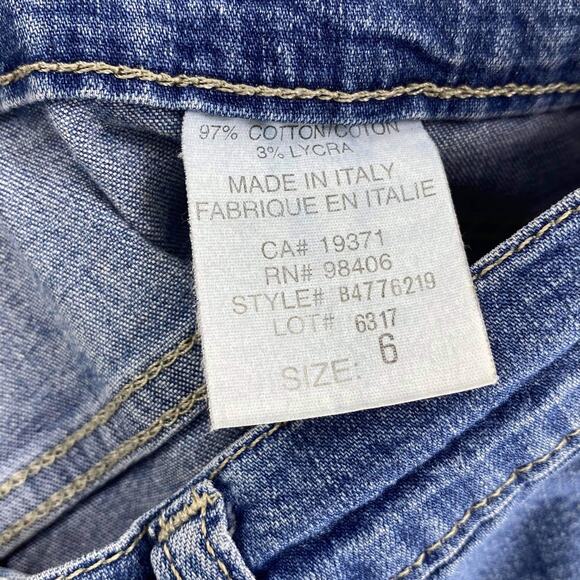 THEORY Medium Wash Cropped Jeans - Picture 3 of 8